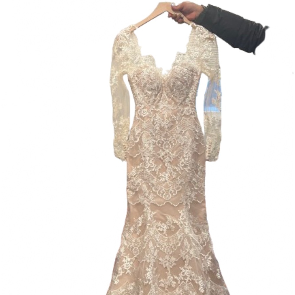 Brand new wedding dress or prom dress